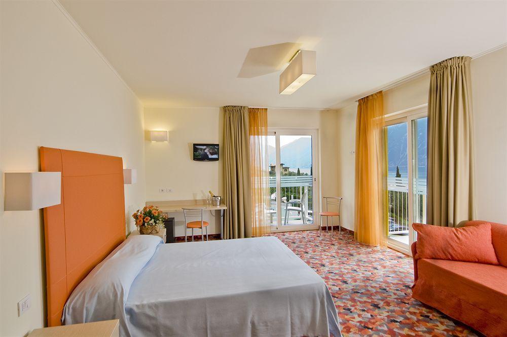 Hotel Royal Village Limone sul Garda Exteriér fotografie